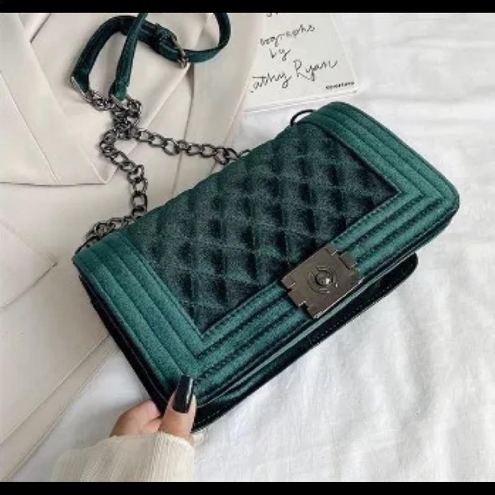 Green crossbody handbag